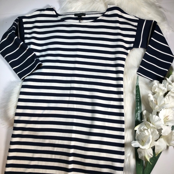 ❤️5/$25 J. Crew Scoop Neck Sweater Dress Navy Blue & White - Picture 1 of 10